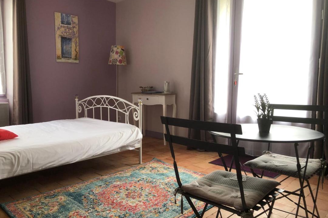 Photo of Bedroom in Descartes