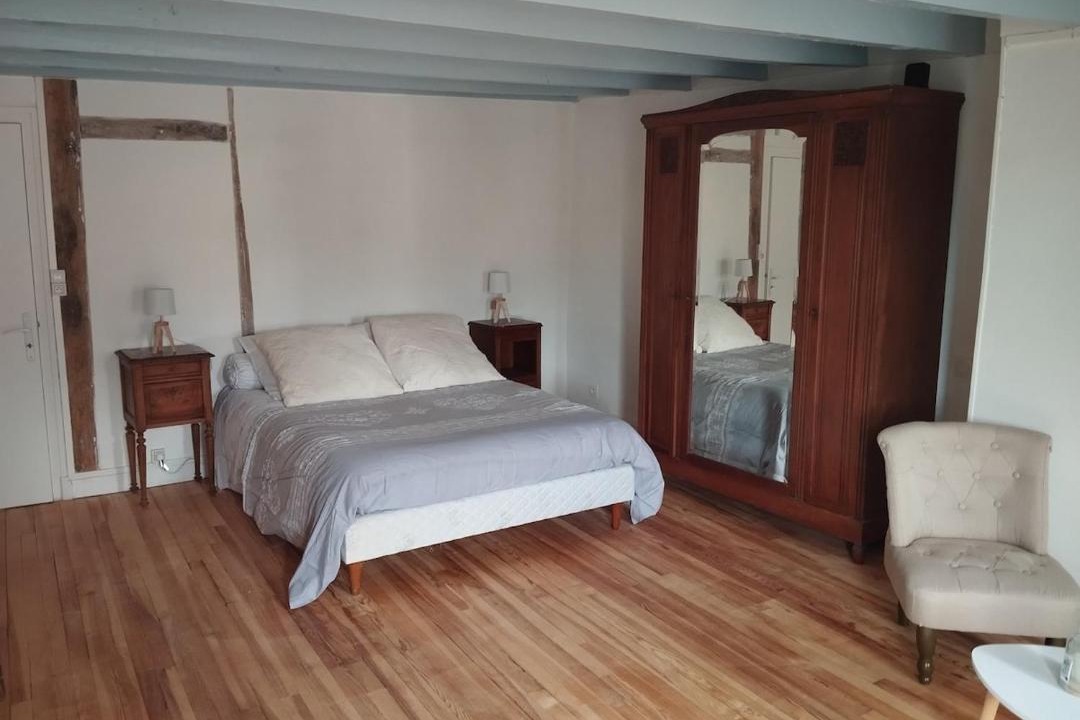 Photo of Bedroom in Arcy-sur-Cure