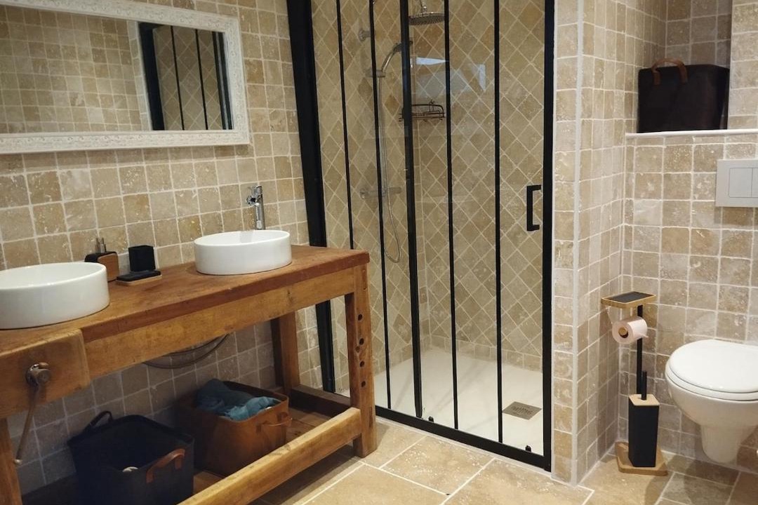 Photo of Bathroom in Arcy-sur-Cure