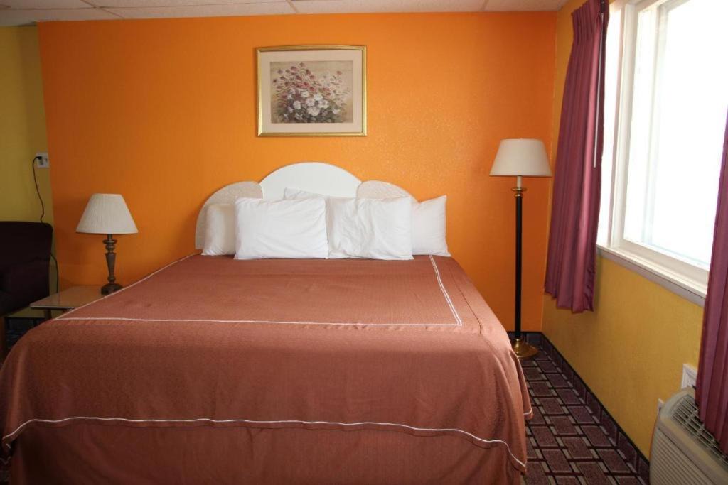 Photo of Bedroom in Niagara Falls
