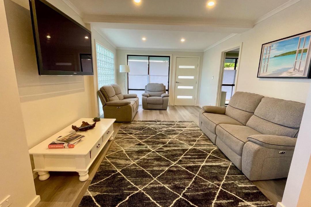 Photo of Others in Kingscote