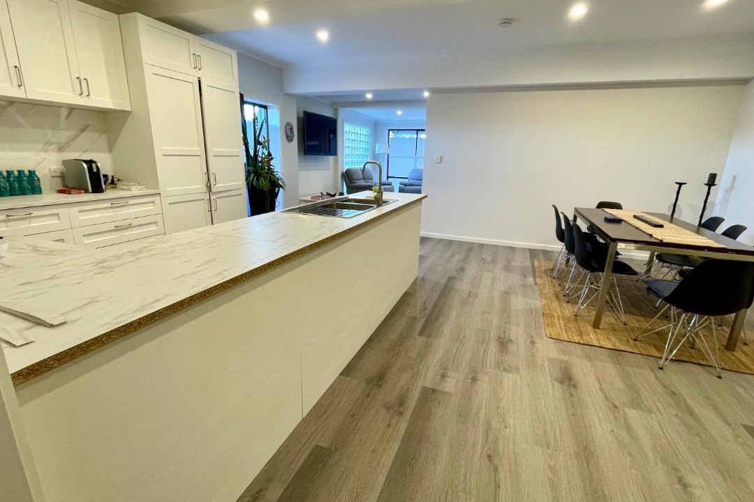 Photo of Others in Kingscote