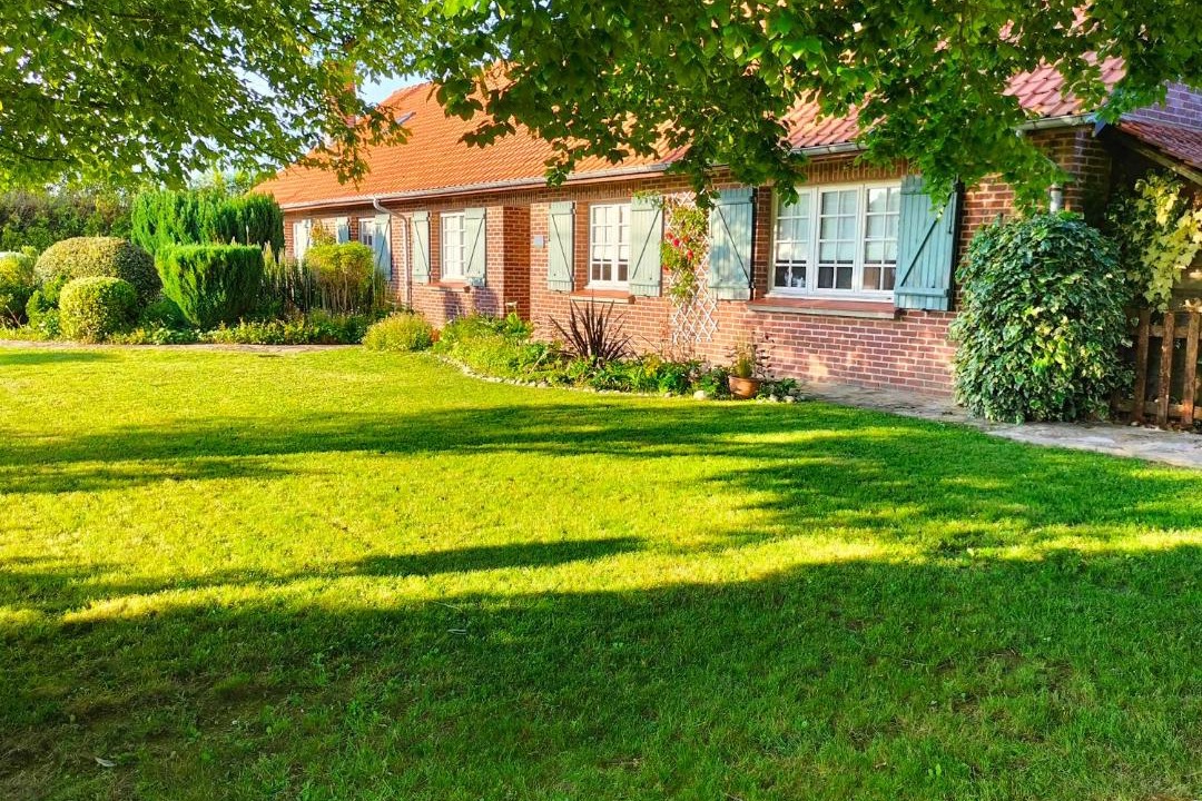 Photo of Others in Verton