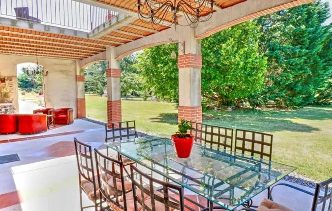 Photo of Patio Balcony in Montredon-Labessonnie