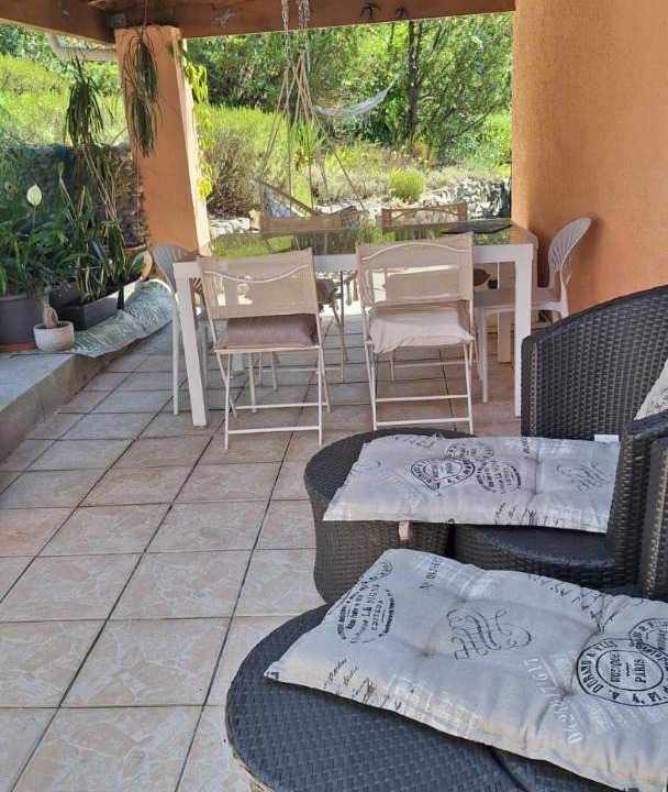 Photo of Patio Balcony in La Robine-sur-Galabre