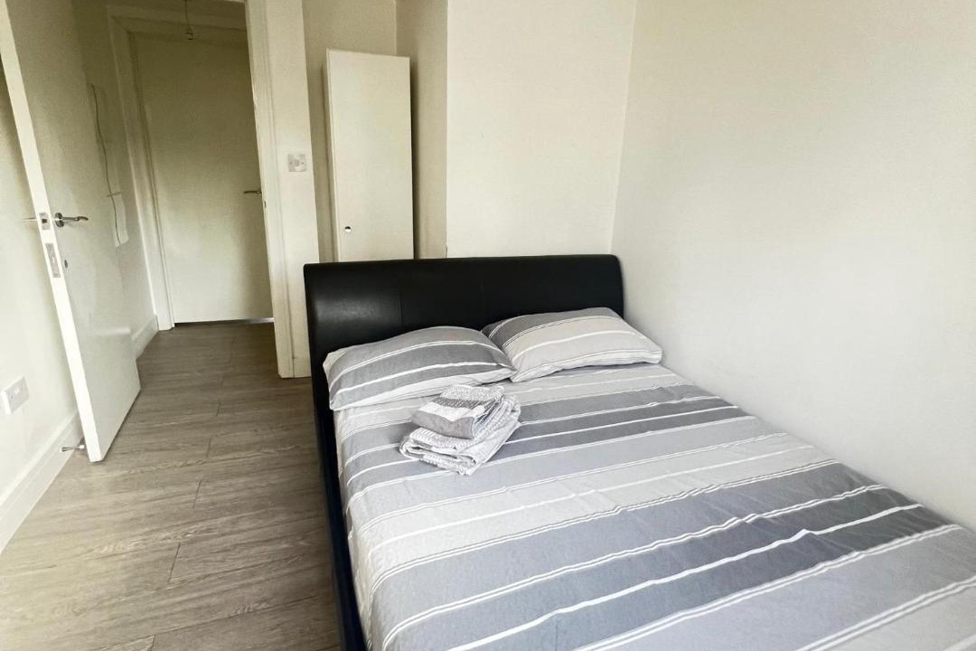 Photo of Bedroom in Enfield Highway