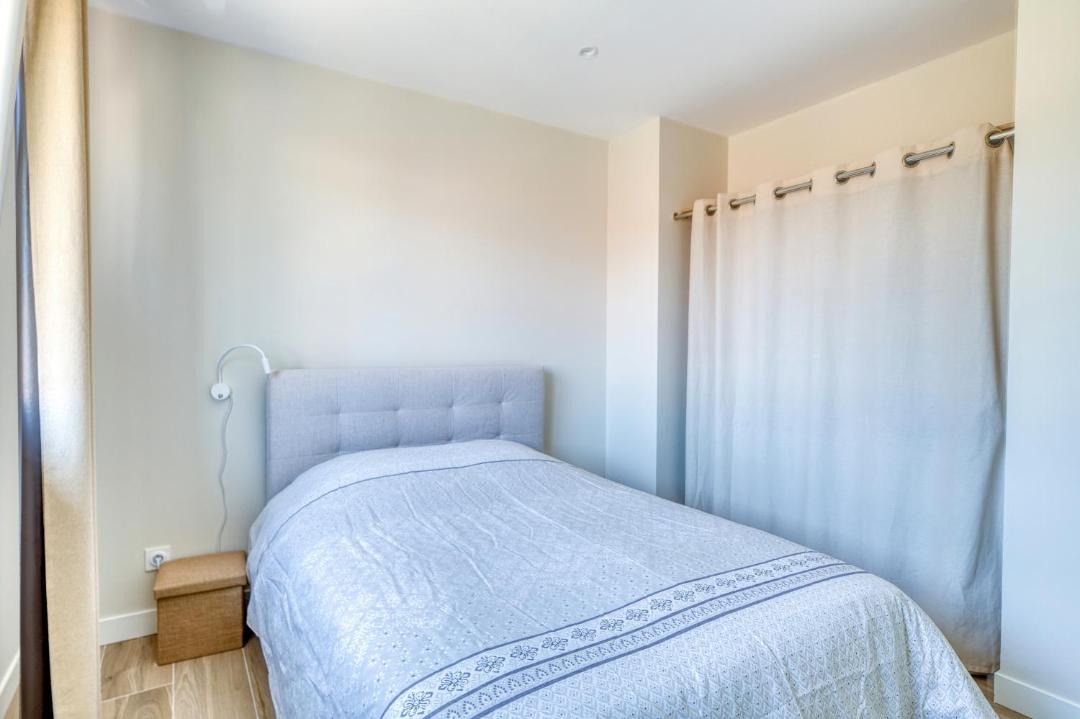 Photo of Bedroom in Jons