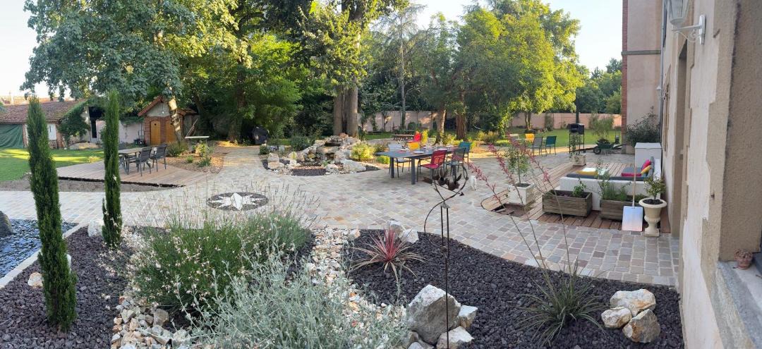 Photo of Others in Neuilly-le-Real