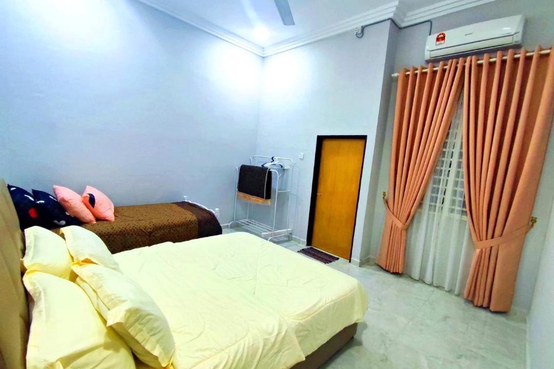 Photo of Bedroom in Kampong Raja