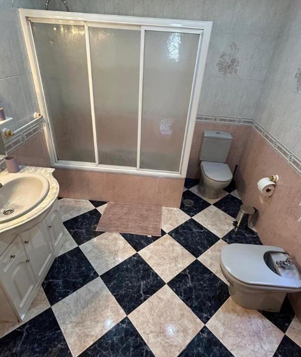 Photo of Bathroom in Arenas