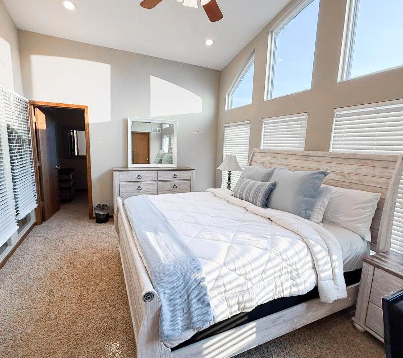 Photo of Bedroom in Camdenton