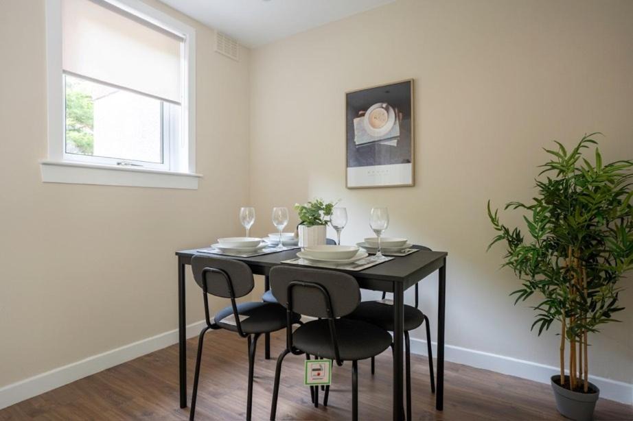 Photo of Others in Uphall