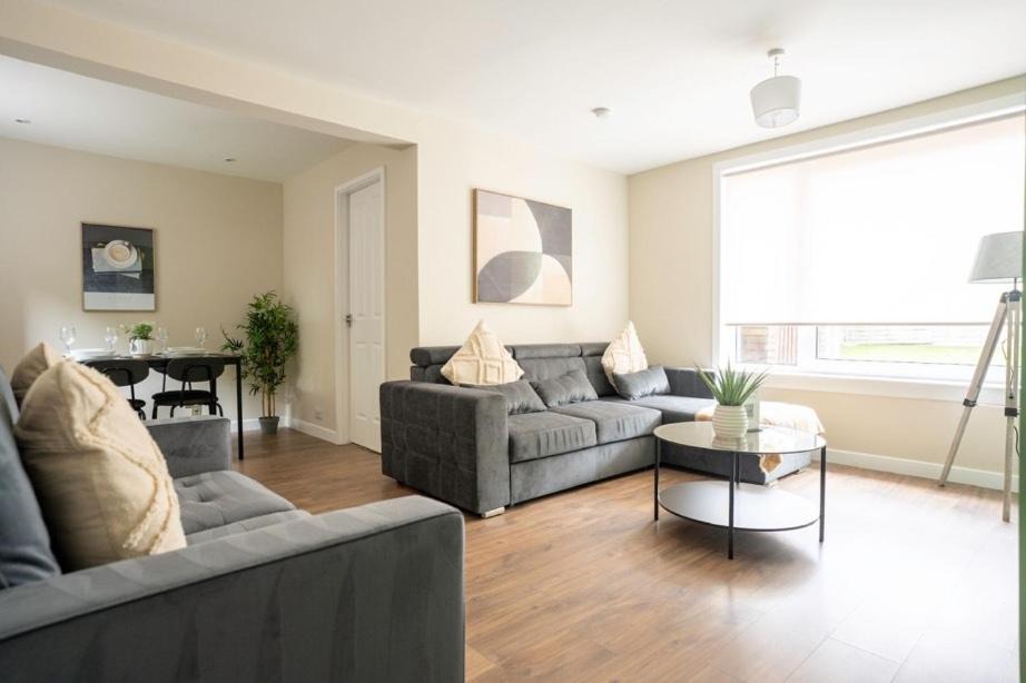 Photo of Others in Uphall