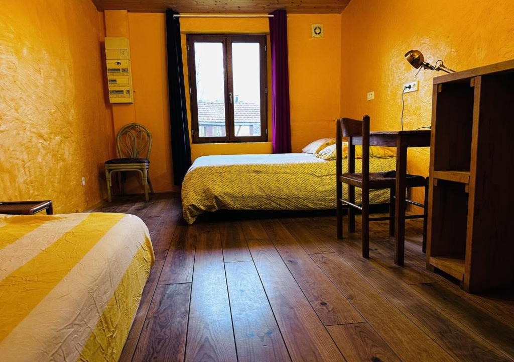 Photo of Bedroom in Montpont-en-Bresse