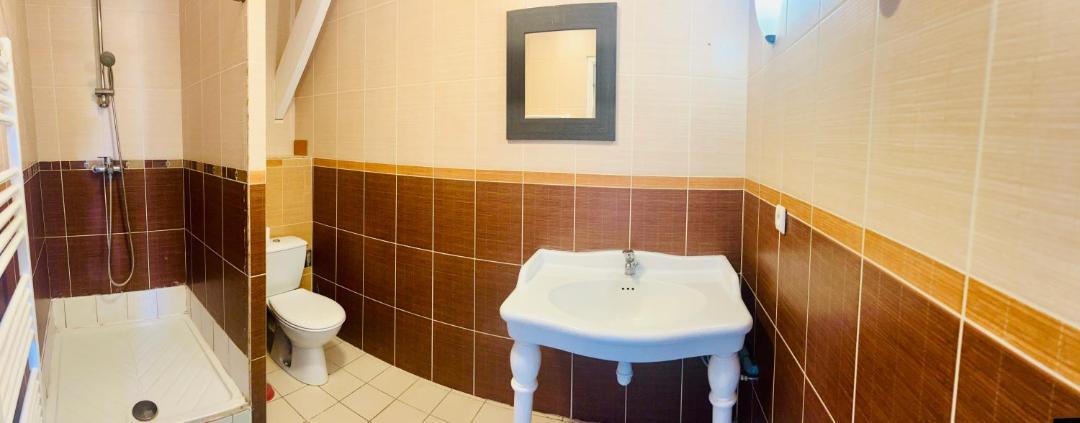Photo of Bathroom in Tinteniac