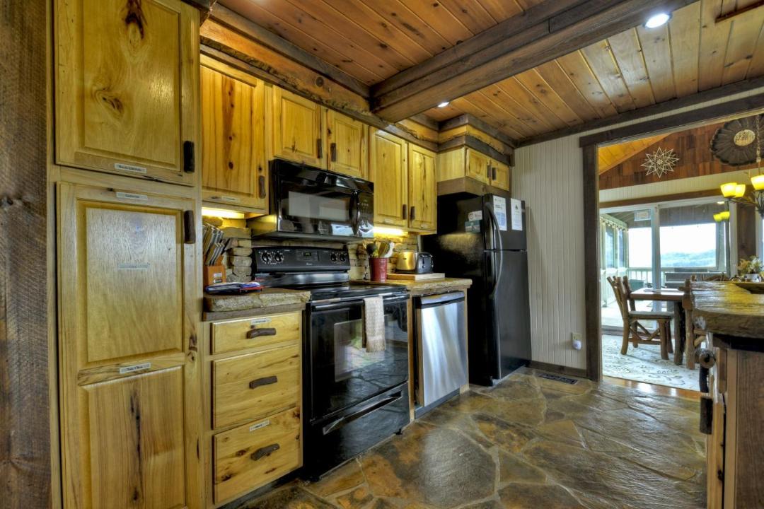 Photo of Kitchen in Mineral Bluff