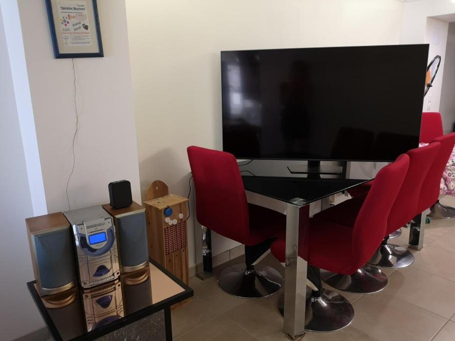 Photo of Livingroom in Naveil