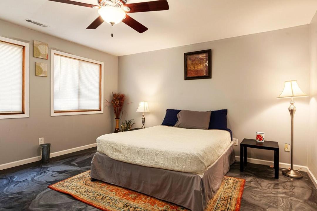 Photo of Bedroom in Murphysboro