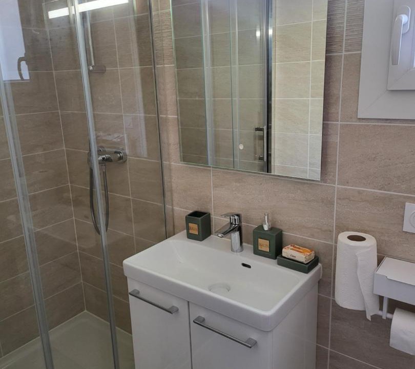 Photo of Bathroom in Tremblay-les-Gonesse