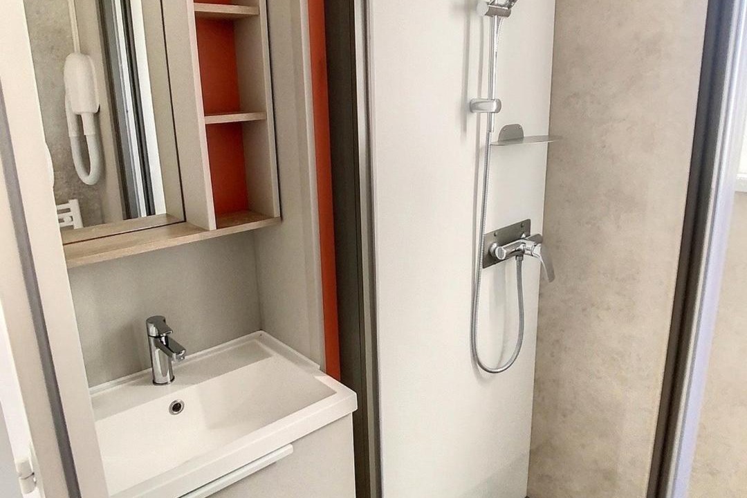Photo of Bathroom in Jullouville