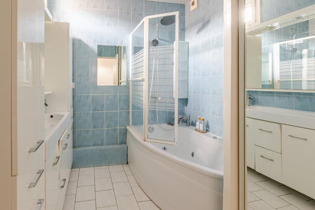 Photo of Bathroom in Noisy-le-Grand