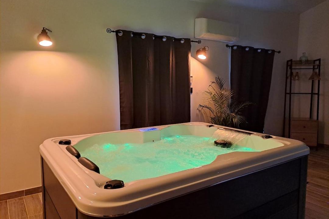 Photo of Others in Pranles