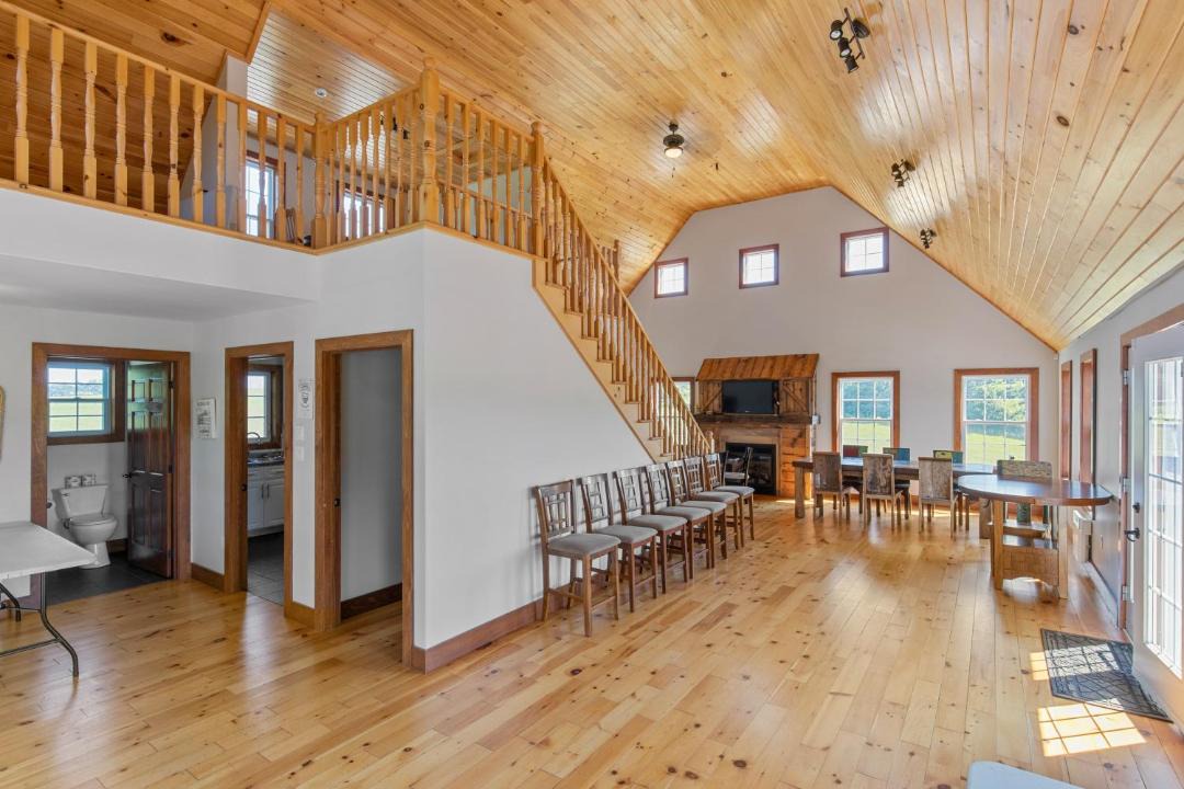 Photo of Others in Stanley Bridge