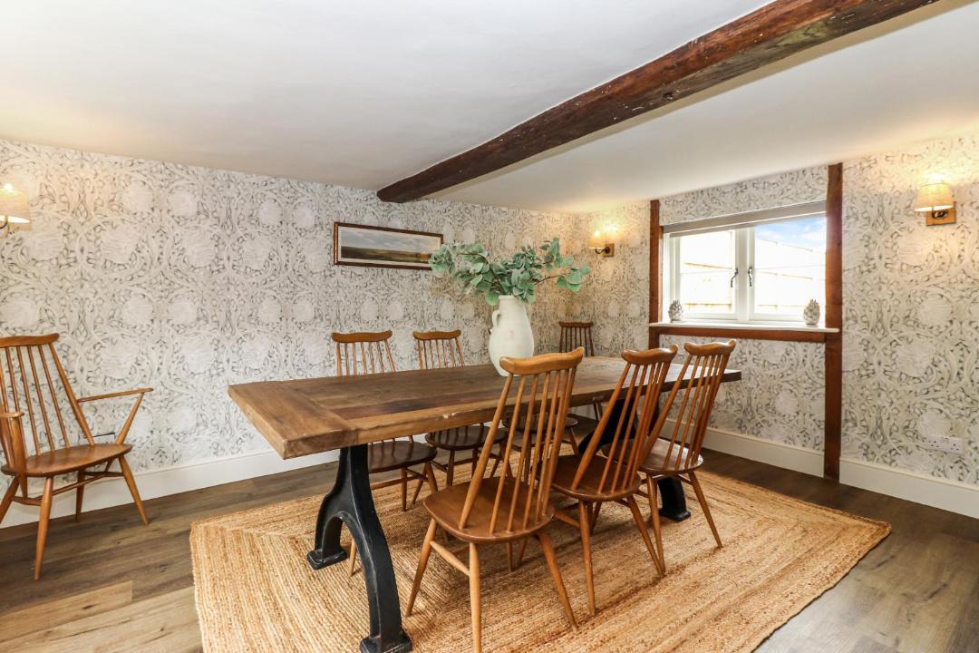 Photo of Others in Chipperfield