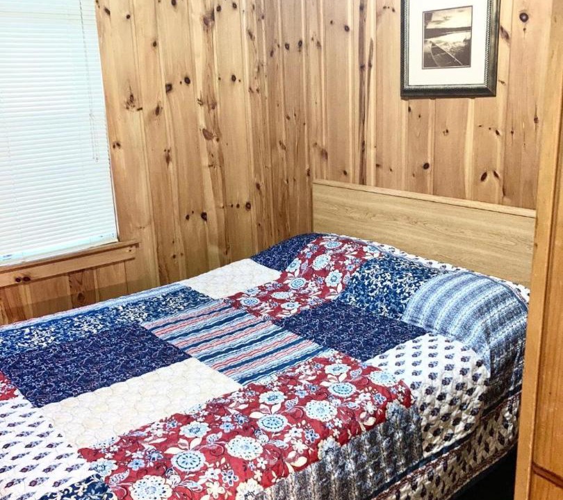 Photo of Bedroom in Menahga