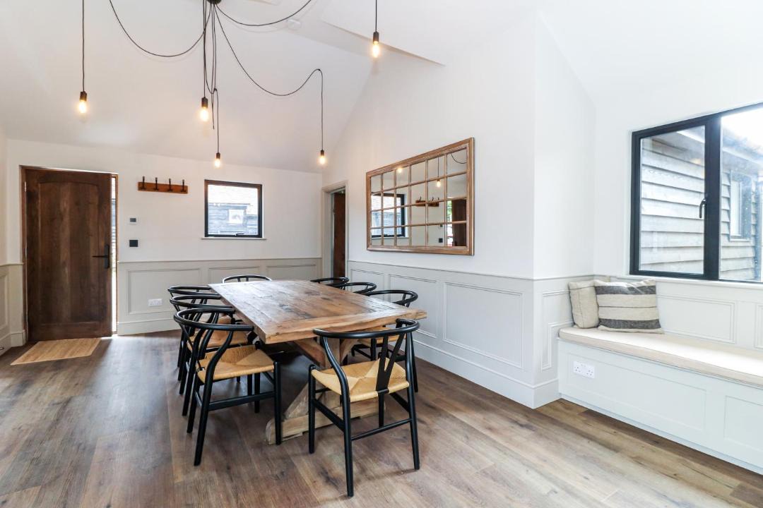 Photo of Others in Chipperfield