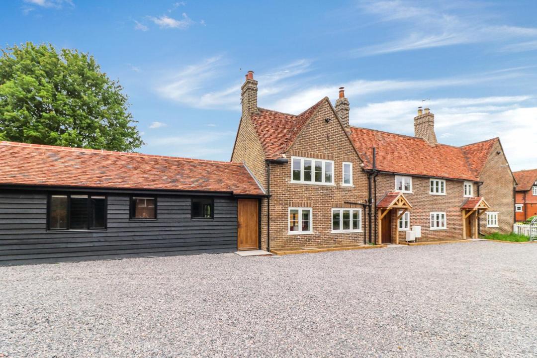 Photo of Others in Chipperfield