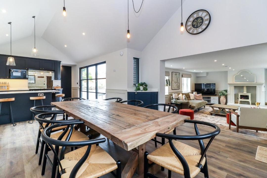 Photo of Others in Chipperfield