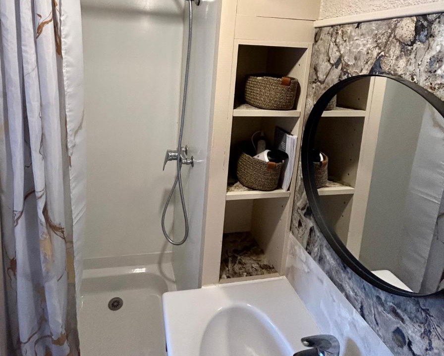 Photo of Bathroom in Bas de Venoix