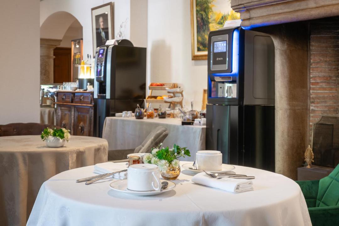 Photo of Others in Tournus