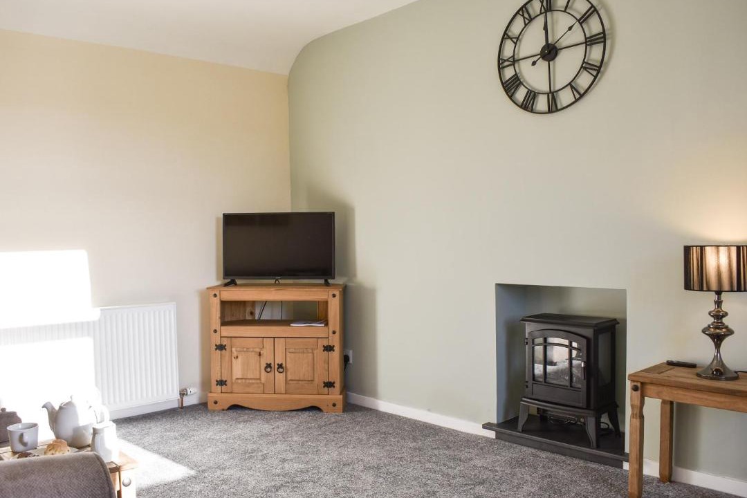 Photo of Others in Maud