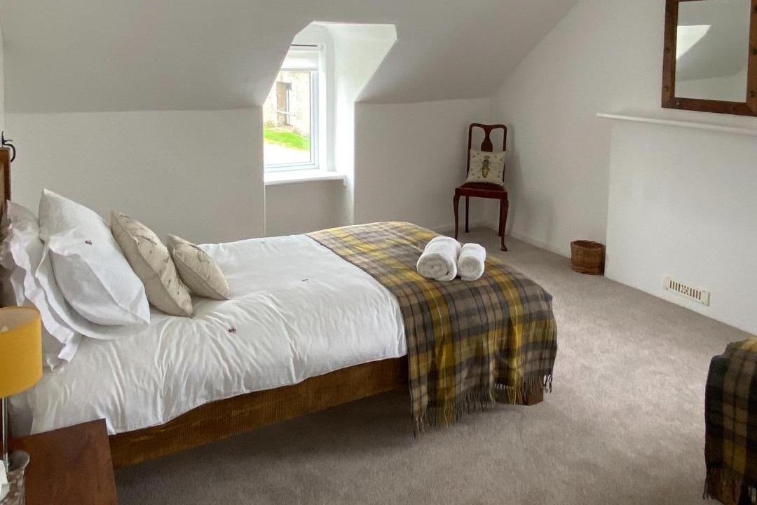 Photo of Others in Duns