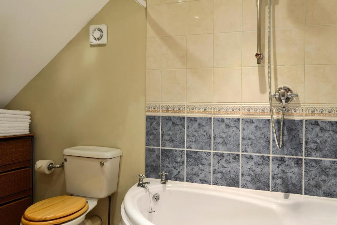 Photo of Bathroom in Toddington