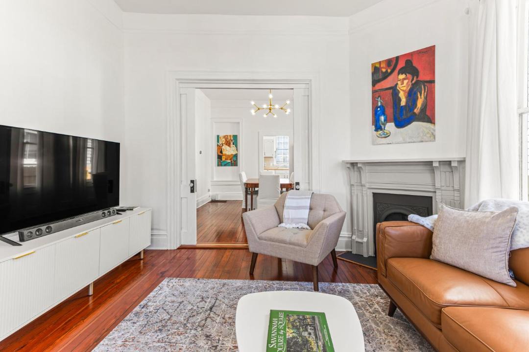 Photo of Others in Thomas Square