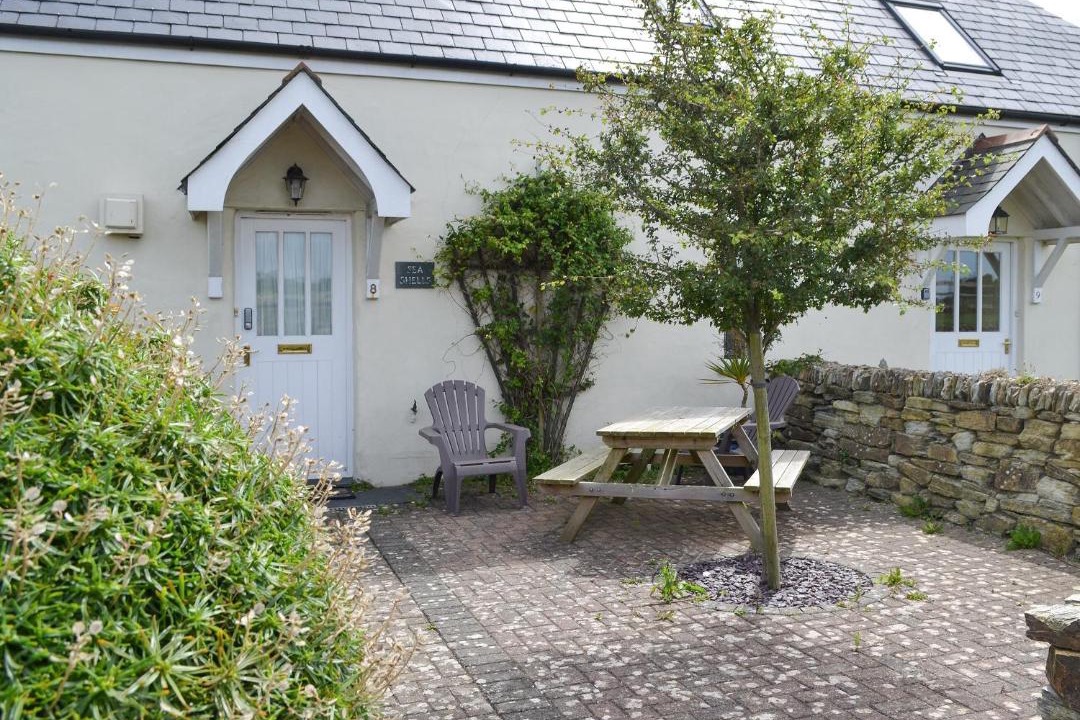 Photo of Others in Treator