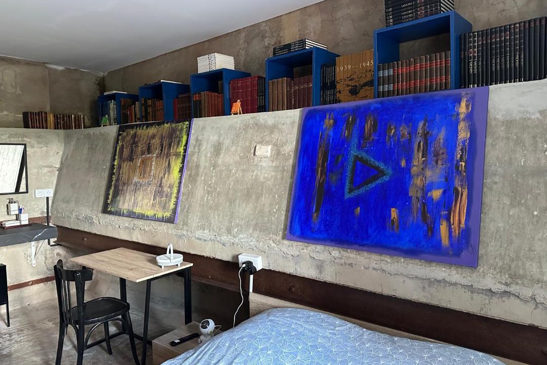 Photo of Others in Avion