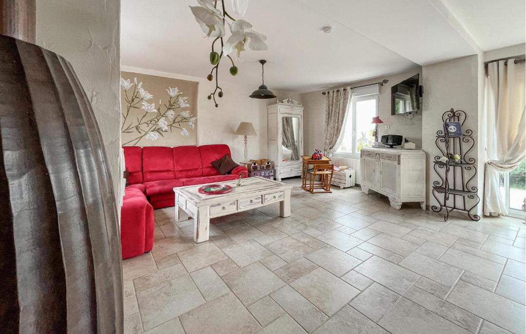 Photo of Others in Seigy