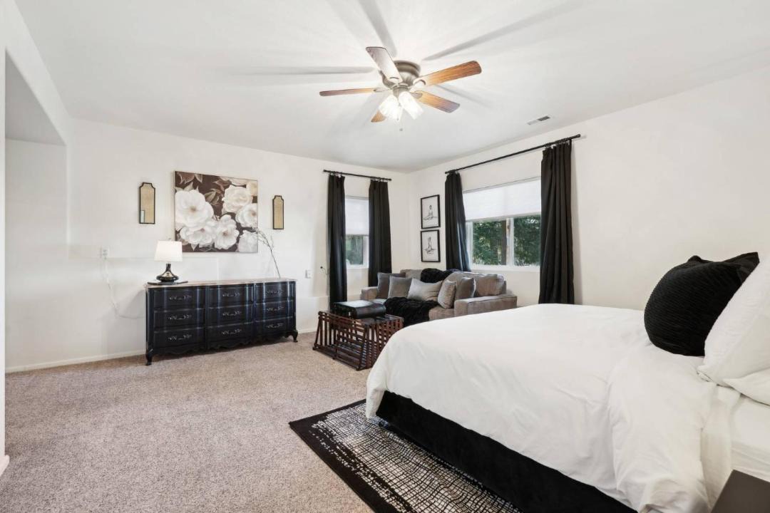 Photo of Bedroom in Amity