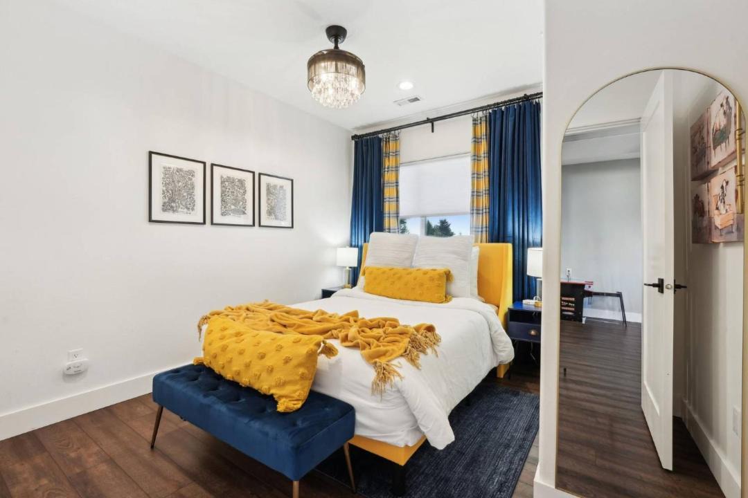 Photo of Bedroom in Amity