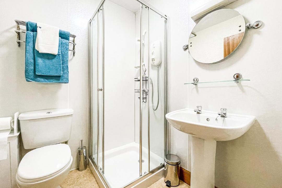 Photo of Bathroom in Fourpenny