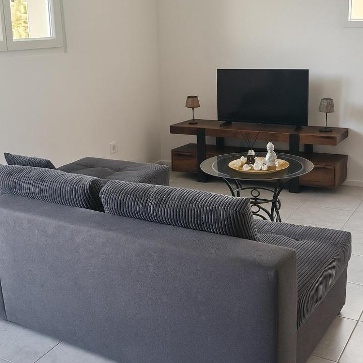 Photo of Livingroom in Jayat