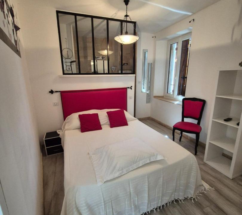 Photo of Bedroom in Sillans-la Cascade