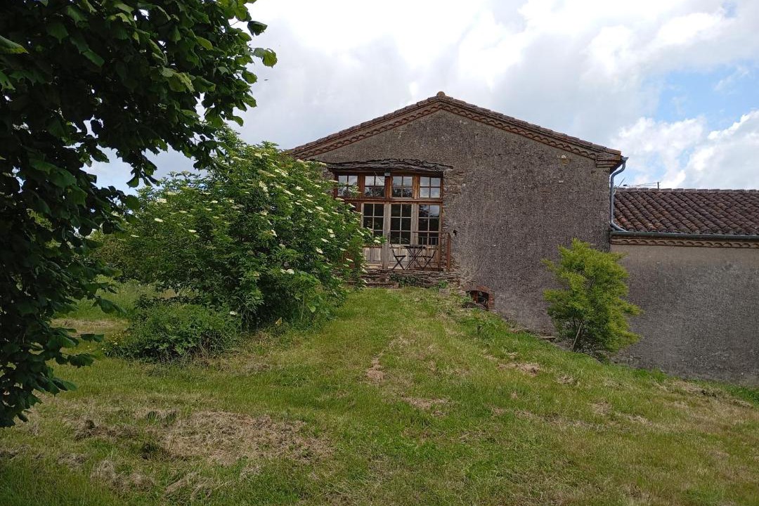 Photo of Others in Andouque