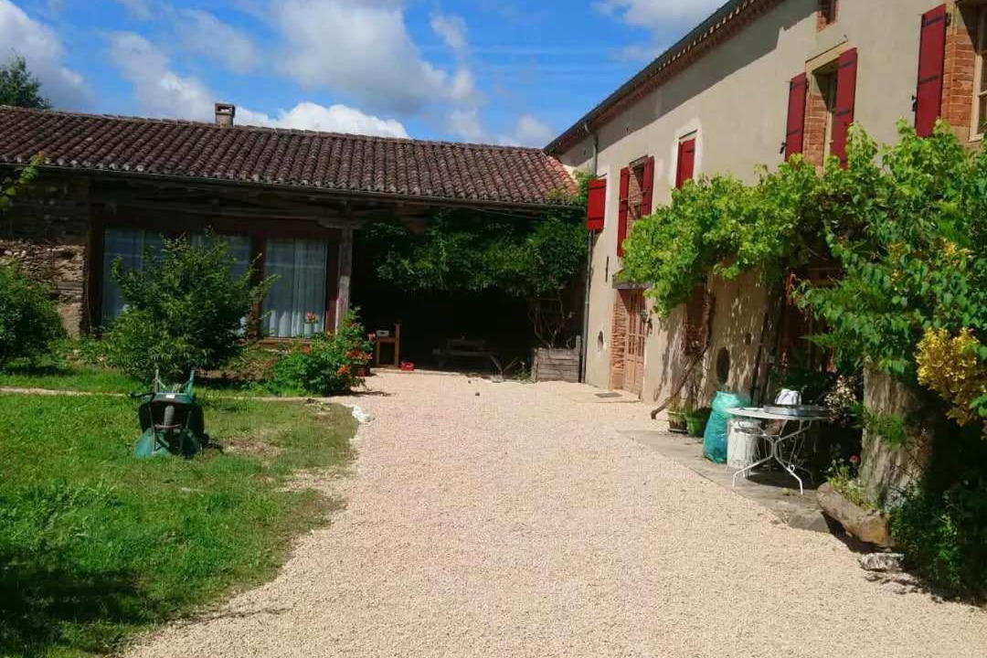 Photo of Others in Andouque