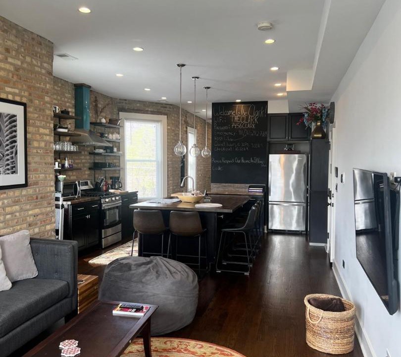 Photo of Others in Rogers Park