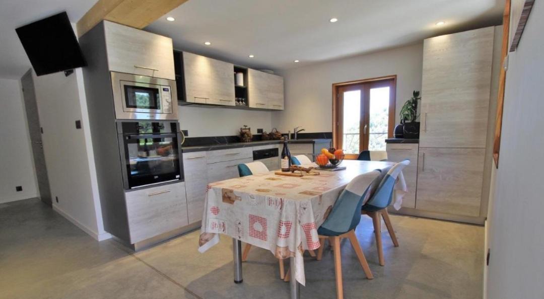 Photo of Kitchen in Beaujeu